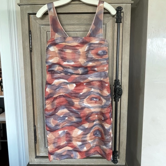 Alice + Olivia Dresses & Skirts - Alice and Olivia ruched silk cocktail dress 8.